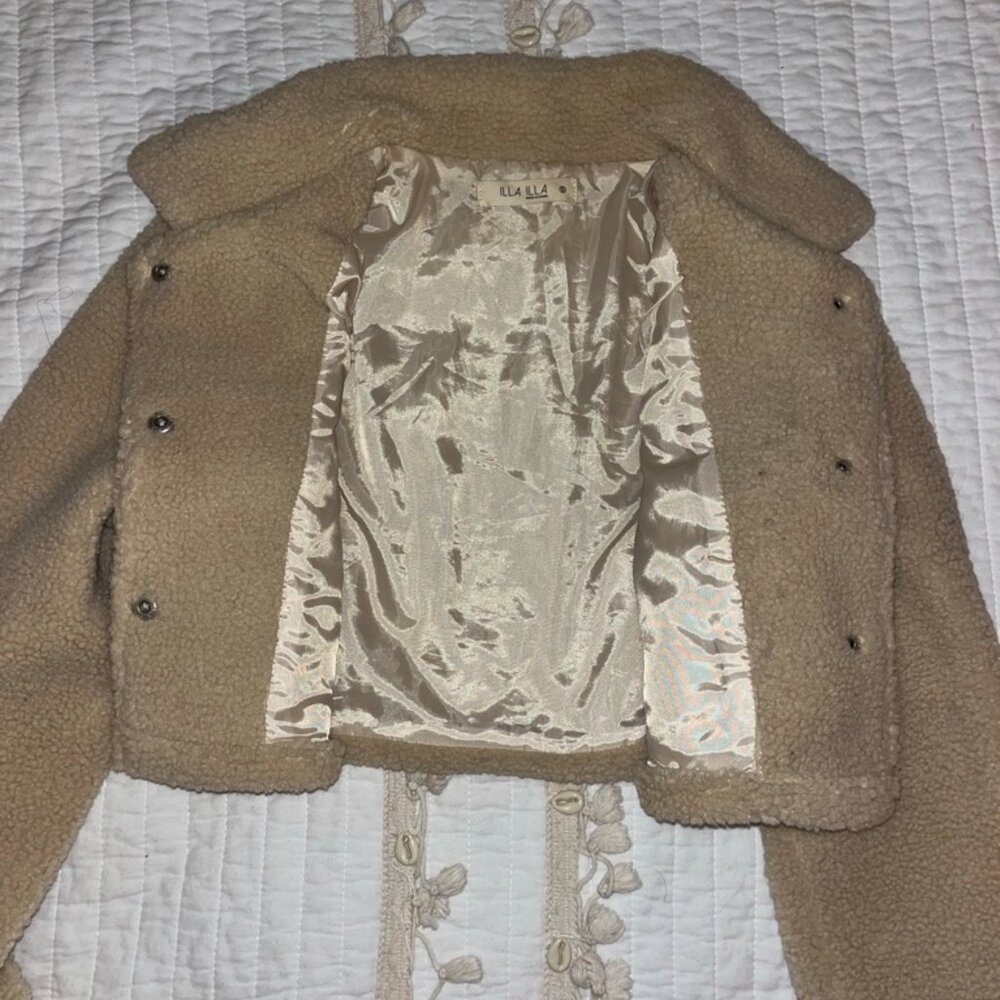 Cropped Tan Teddy Jacket - Picture 2 of 4